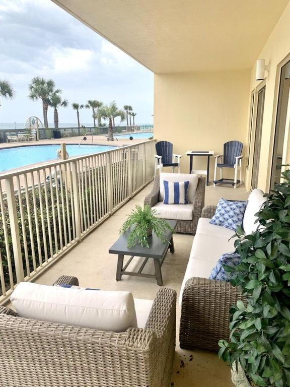 Wonderful Tropical With And Fitness Center Access - Unit 0102 Apartment